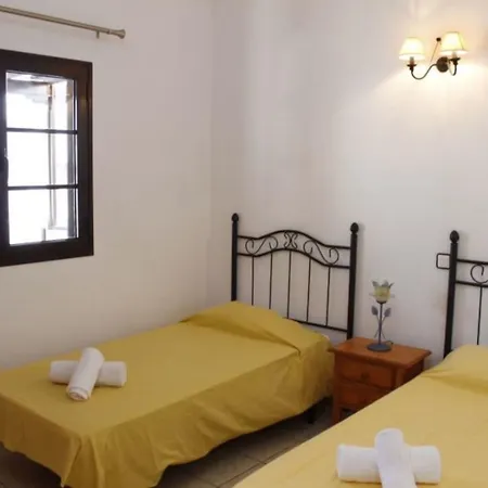 Apartment In Puerto Del Carmen - 103287 By Mo